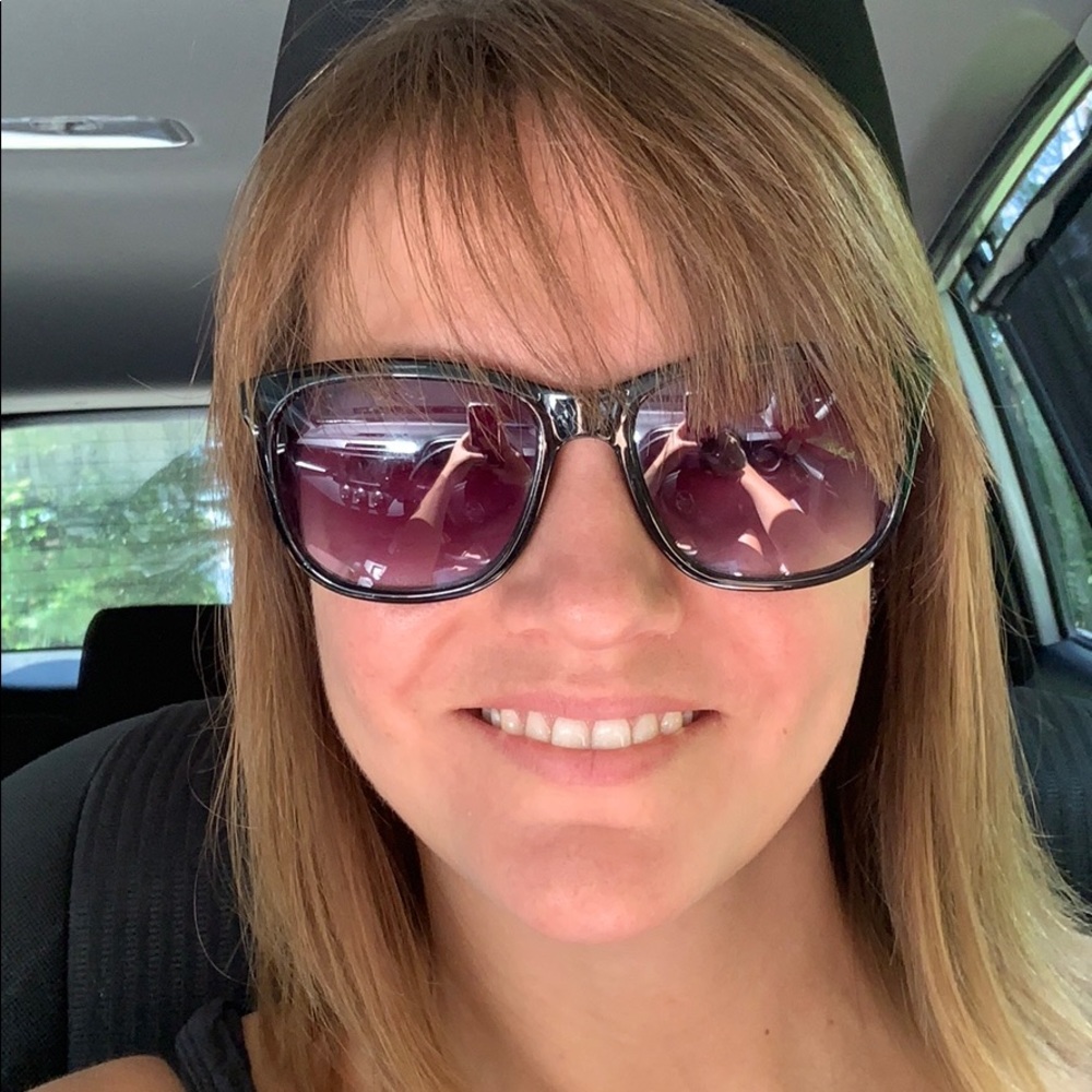 Meet your Posher, Brianna